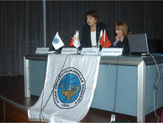 9 Mart 2007 gn TKD Genel Merkezin dzenledii Kadn ve iddetsiz Yaam konulu panele katldk. Panel, Galatasaray niversitesi Cokun Krca Salonunda ayn zamanda panel yneticisi ooan Sayn Bakanmz Birten GKYAYn al konumasyla balad. Av.Nazan Morolu, Pis.Nee Doan Yksel , Do.Dr.Hlya Tanrver de panelist olarak katldlar